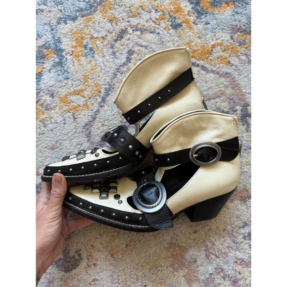 Coach Cut Out Western Creeper Bootie - Picture 10 of 11